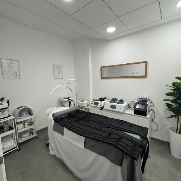 Centro Sauvage Advance Beauty